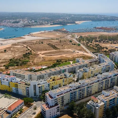 Apartamento Encosta Da Marina By Lovelystay *